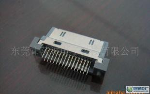 深入解析iPod 30Pin斜15度直插公头连接器的技术与应用